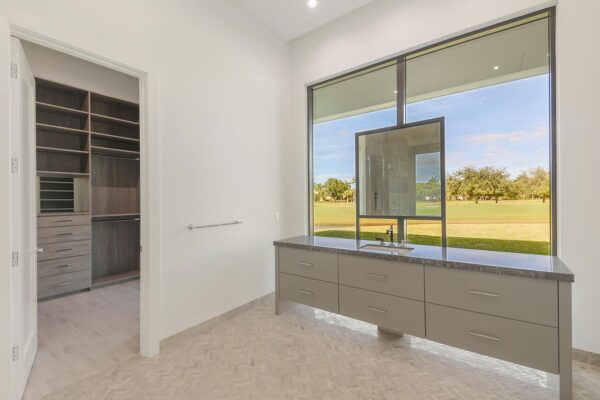 7677-Stonehaven-Ln-Boca-Raton-print-037-41-Master-Bath-4200x2800-300dpi